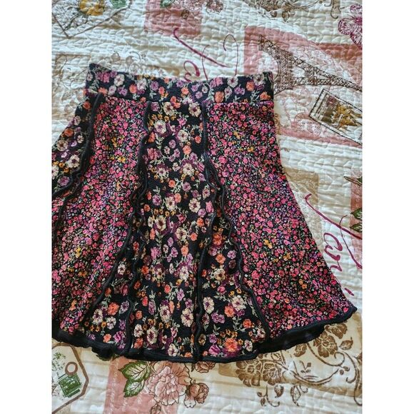 ZARA Women's patchwork floral mini skirt Elastic Waist Black Multicolor Size S - Picture 2 of 6